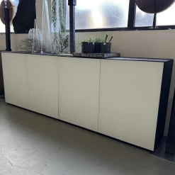 Scholtissek Kommoden & Sideboards|Sideboard Farn Front Glas 9010 Weiss Matt Außen Und Innern Schwarz Matt