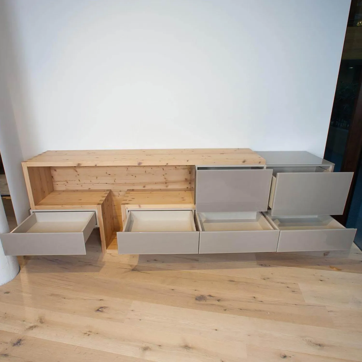 Forcher Kommoden & Sideboards|Sideboard Fineline Fichte Altholz Bianco Glas Farbe 408 Terra