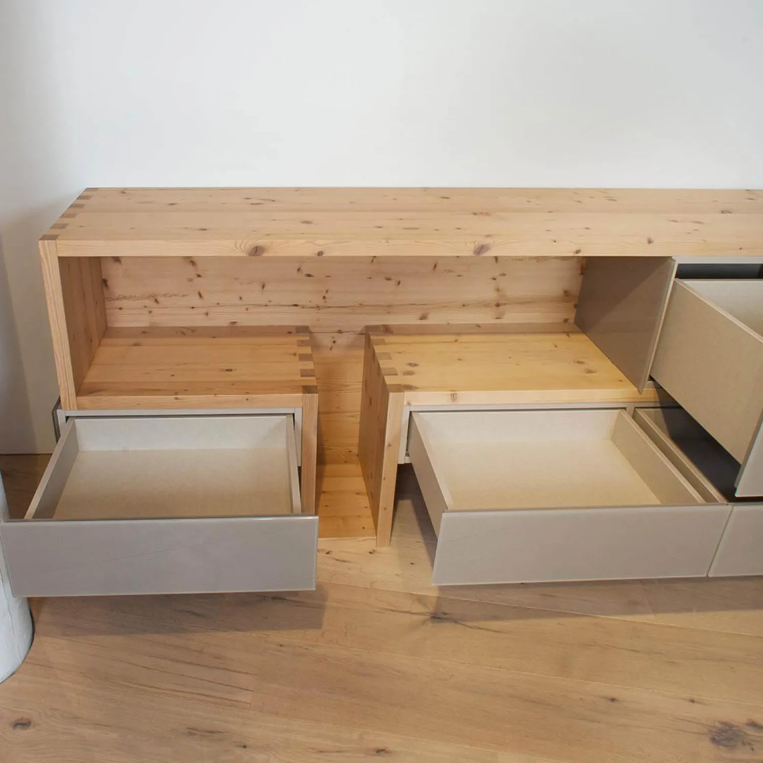 Forcher Kommoden & Sideboards|Sideboard Fineline Fichte Altholz Bianco Glas Farbe 408 Terra