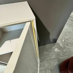 JOOP! Kommoden & Sideboards|Sideboard Gloss Curves Lack Kristallgrau Grau Füße Metall Schwarz Mit LED Beleuchtung