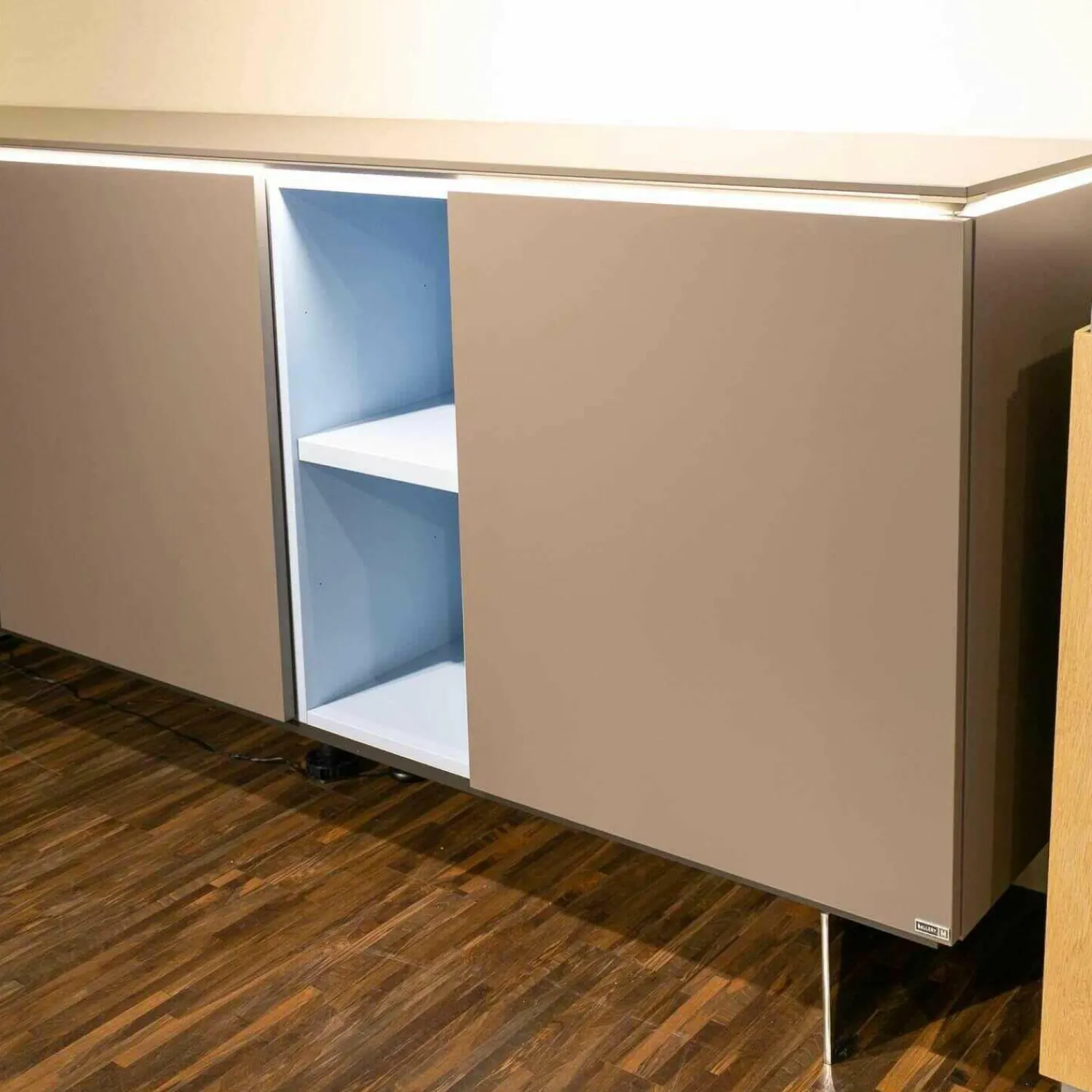 IRO Kommoden & Sideboards|Sideboard GM Merano Lack Eisblau Inklusive LED Beleuchtung