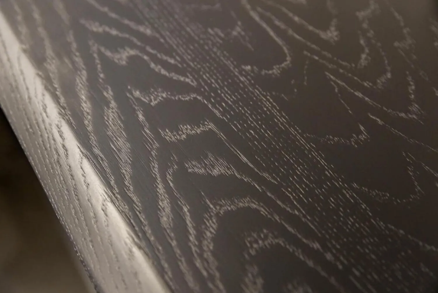 Form Exclusiv Kommoden & Sideboards|Sideboard Hampton Eiche Anthrazit Gebeizt Türen Klarglas 3 Einlegeböden Griff Leder braunEiche Natur