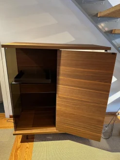 Walter Knoll Kommoden & Sideboards|Sideboard Highboard The Farns Nussbaum Tür Rechts Glas mit Lichtpaket