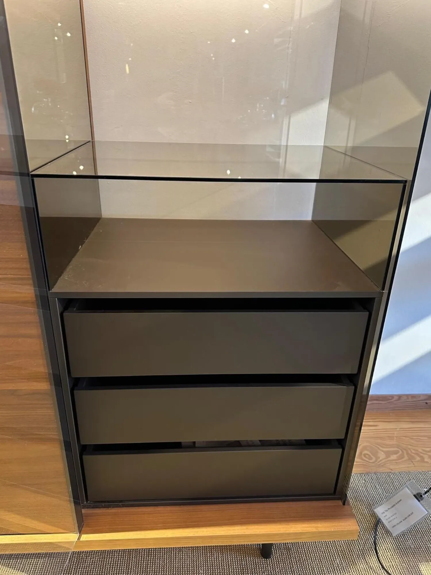 Walter Knoll Kommoden & Sideboards|Sideboard Highboard The Farns Nussbaum Tür Rechts Glas mit Lichtpaket