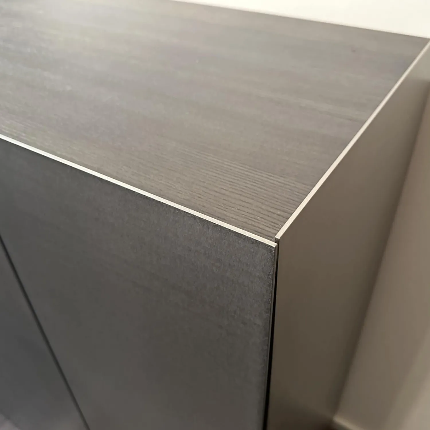 Interlübke Kommoden & Sideboards|Sideboard Jorel Esche Achat B73 Anthrazit Lackiert Und M21 Edelstahl Silvertouch Grau