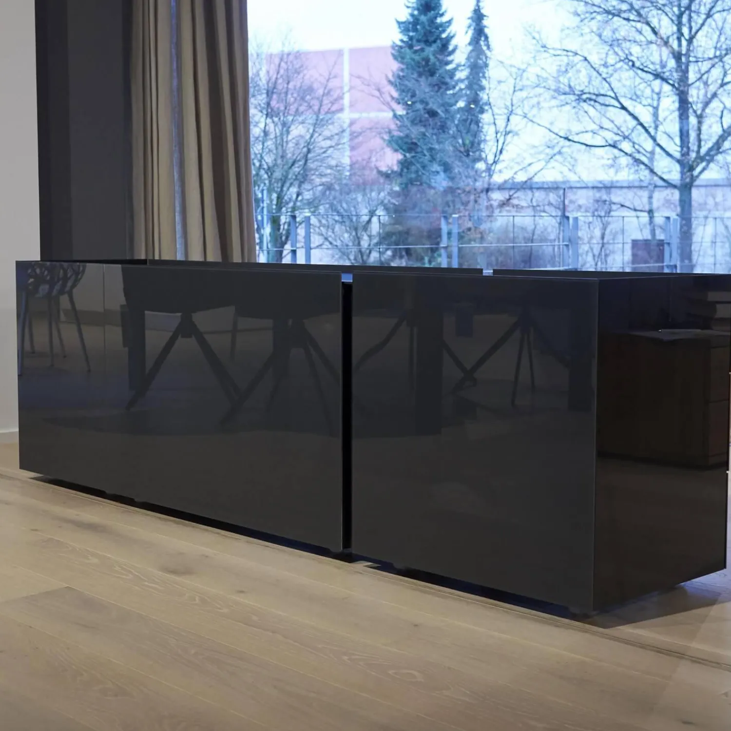 Interlübke Kommoden & Sideboards|Sideboard Jorel J 4036 Korpus Lack Matt 21 Anthrazit Front Glas Optiwhite Anthrazit S21 Lackiert