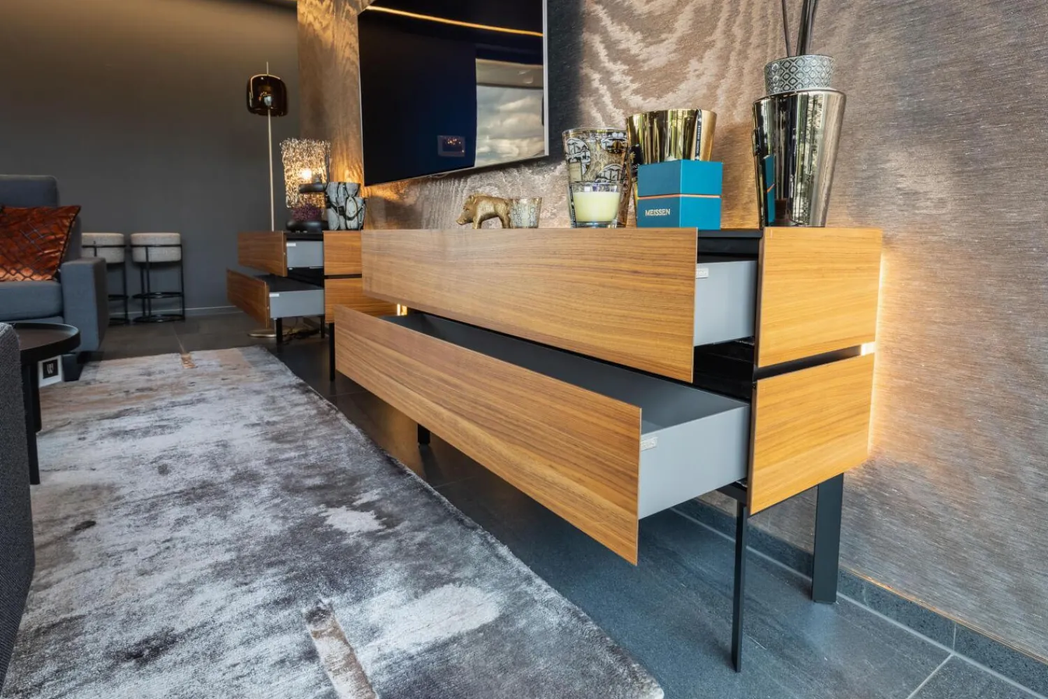 Interlübke Kommoden & Sideboards|Sideboard Just Cube Bold Nussbaum Canela Geölt E76 Abdeckplatte Mattglas