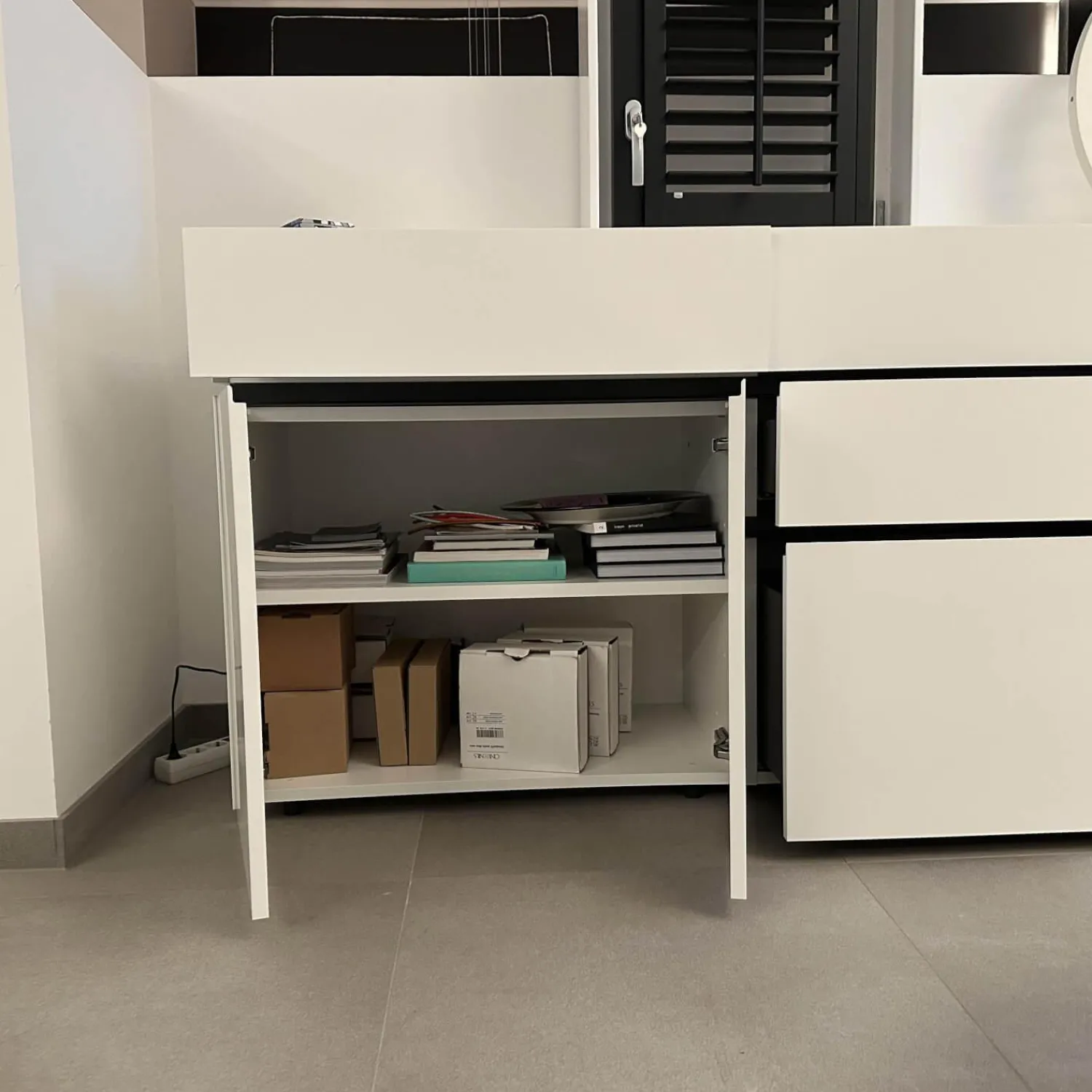 Interlübke Kommoden & Sideboards|Sideboard Just Cube Bold Front Lack Weiß Korpus Lack Anthrazit