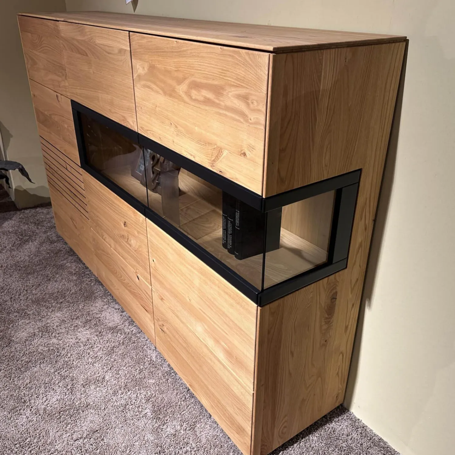 Decker Kommoden & Sideboards|Sideboard Kulma Astkastanie Massiv Natur Geölt Astfüller Schwarz Akzent Rillenoptik Mit Beleuchtung