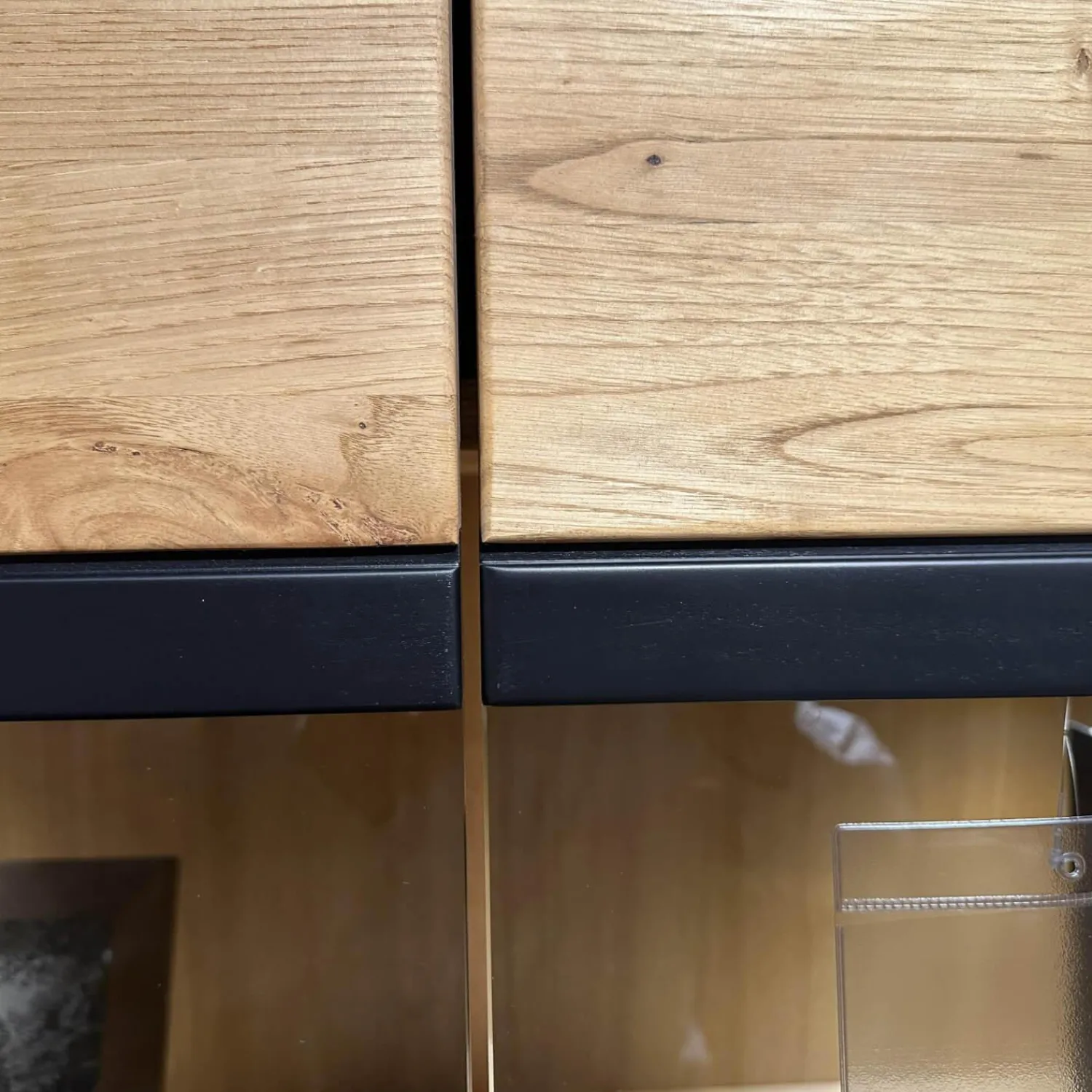 Decker Kommoden & Sideboards|Sideboard Kulma Astkastanie Massiv Natur Geölt Astfüller Schwarz Akzent Rillenoptik Mit Beleuchtung