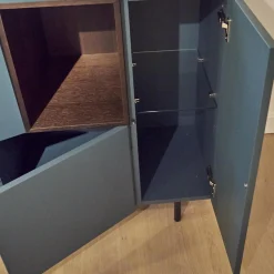 San Giacomo Kommoden & Sideboards|Sideboard Lampo Eiche Termort und Avio matt lackiert Drehtüren mit Push-Pull Öffnung Glaseinlegeböden