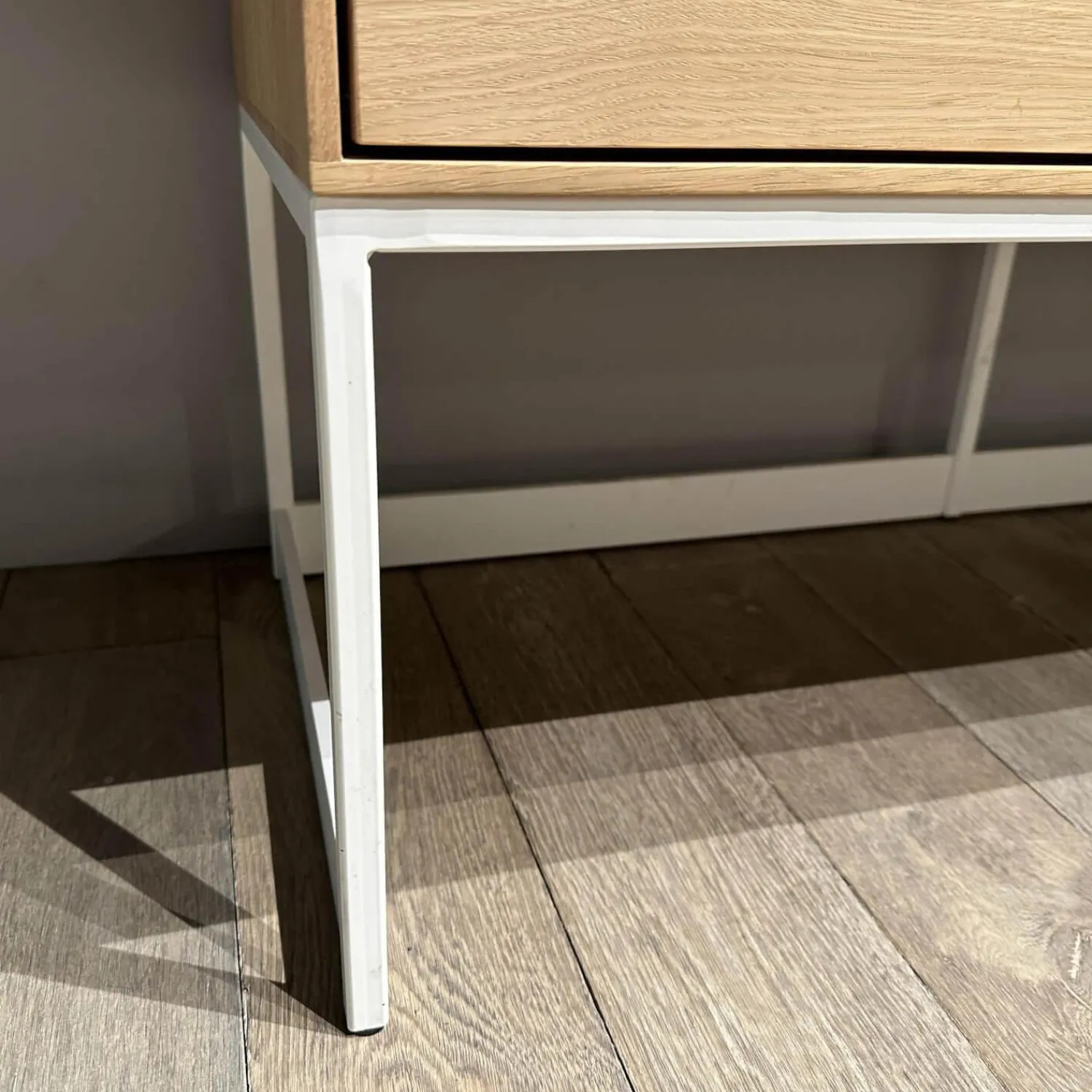 Scholtissek Kommoden & Sideboards|Sideboard Lina Knorrige Eiche Geölt Sockel Weiß