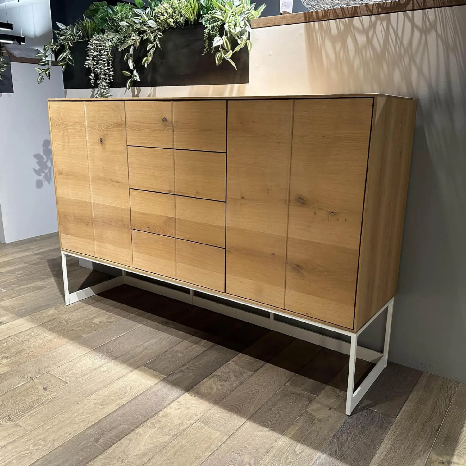 Scholtissek Kommoden & Sideboards|Sideboard Lina Knorrige Eiche Geölt Sockel Weiß