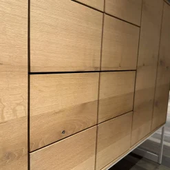 Scholtissek Kommoden & Sideboards|Sideboard Lina Knorrige Eiche Geölt Sockel Weiß