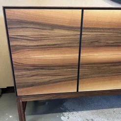 Scholtissek Kommoden & Sideboards|Sideboard Linum Astiger Nussbaum Natur Geölt Front Europäischer Nussbaum Innen Birke
