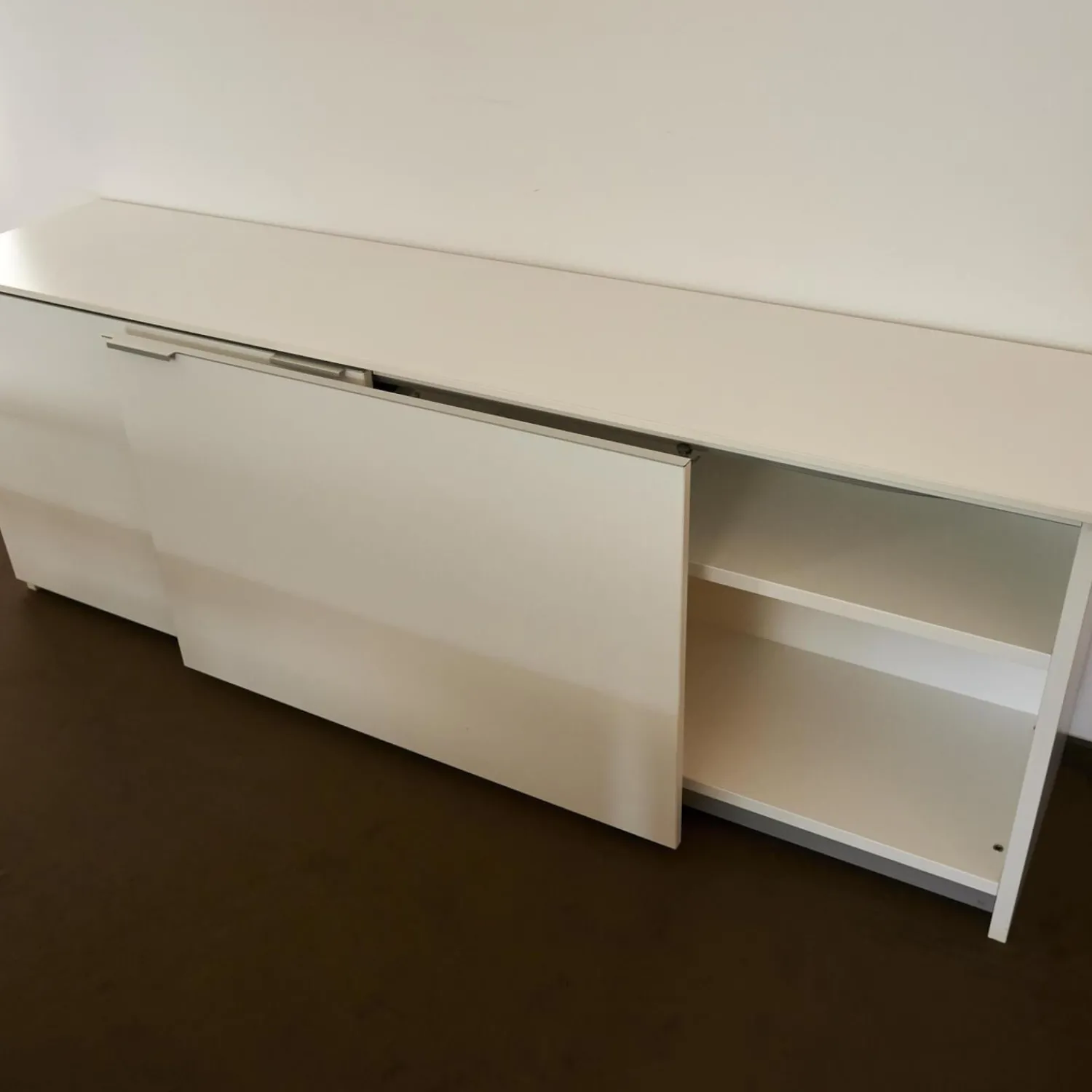Vario Kommoden & Sideboards|Sideboard M9 Lack Premium Weiß Griff Aluminium Eloxiert Inklusive Einrichtungsset