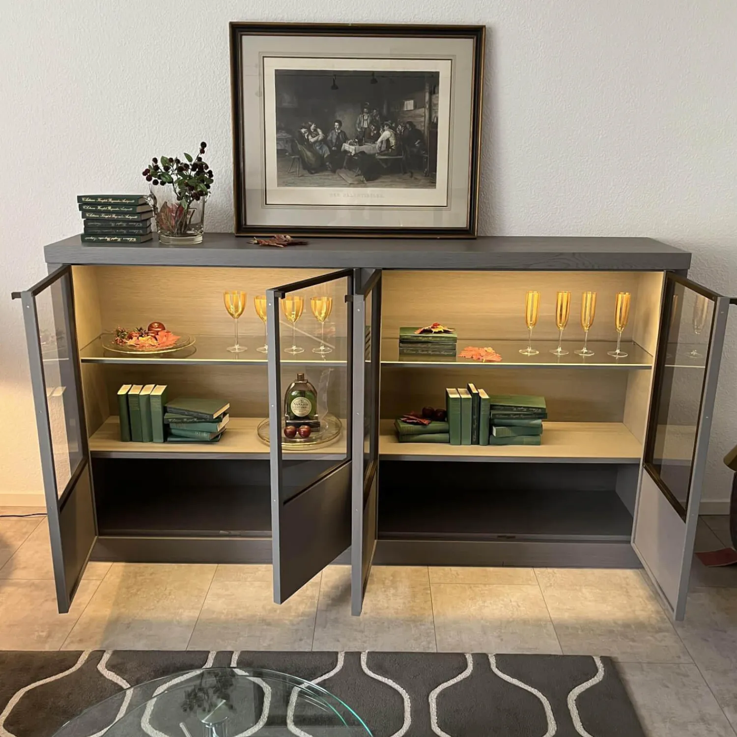 Form Exclusiv Kommoden & Sideboards|Sideboard Madison 4-türig Korpus Eiche Grau Gebeizt Türen Glas Mit Beleuchtung