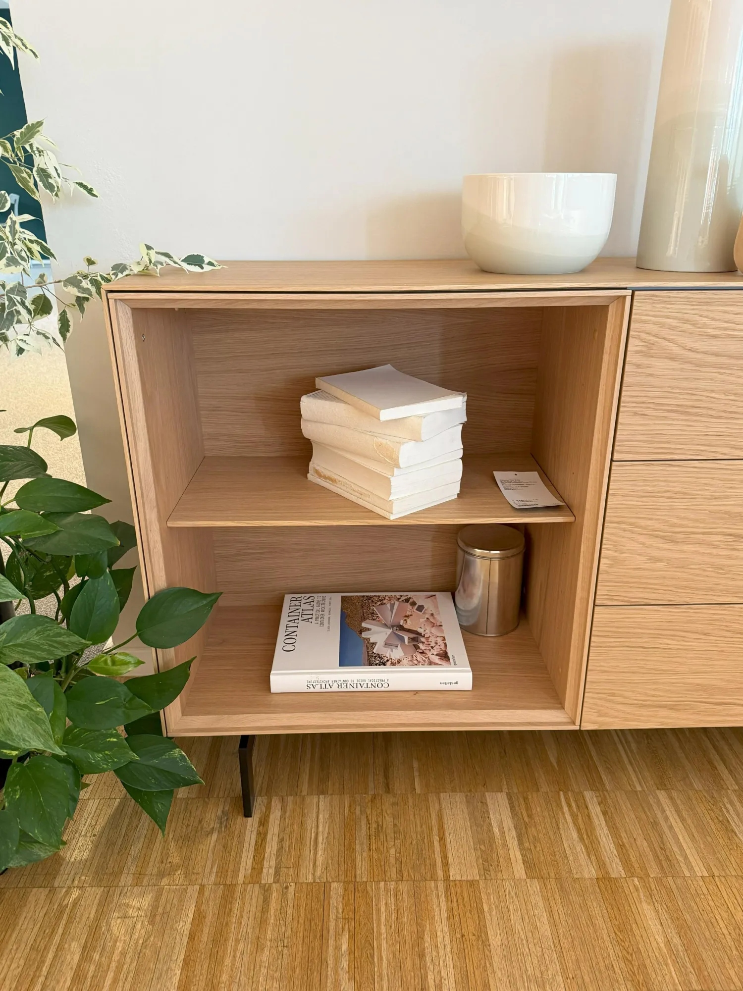 Piure Kommoden & Sideboards|Sideboard Nex Eiche mit 2 Drehtüren Innen P51 Cool Grey