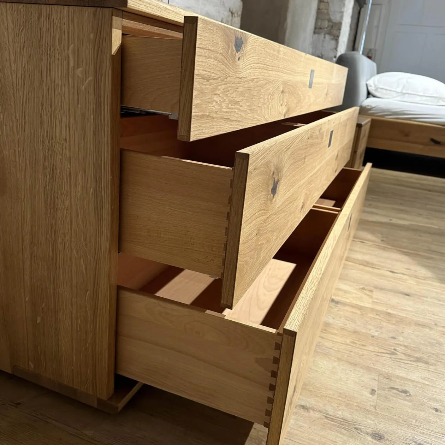 Team 7 Kommoden & Sideboards|Sideboard Nox 3 Eiche Wild Natur Geölt mit 3 Tandemladen Quadratgriff QE Edelstahl