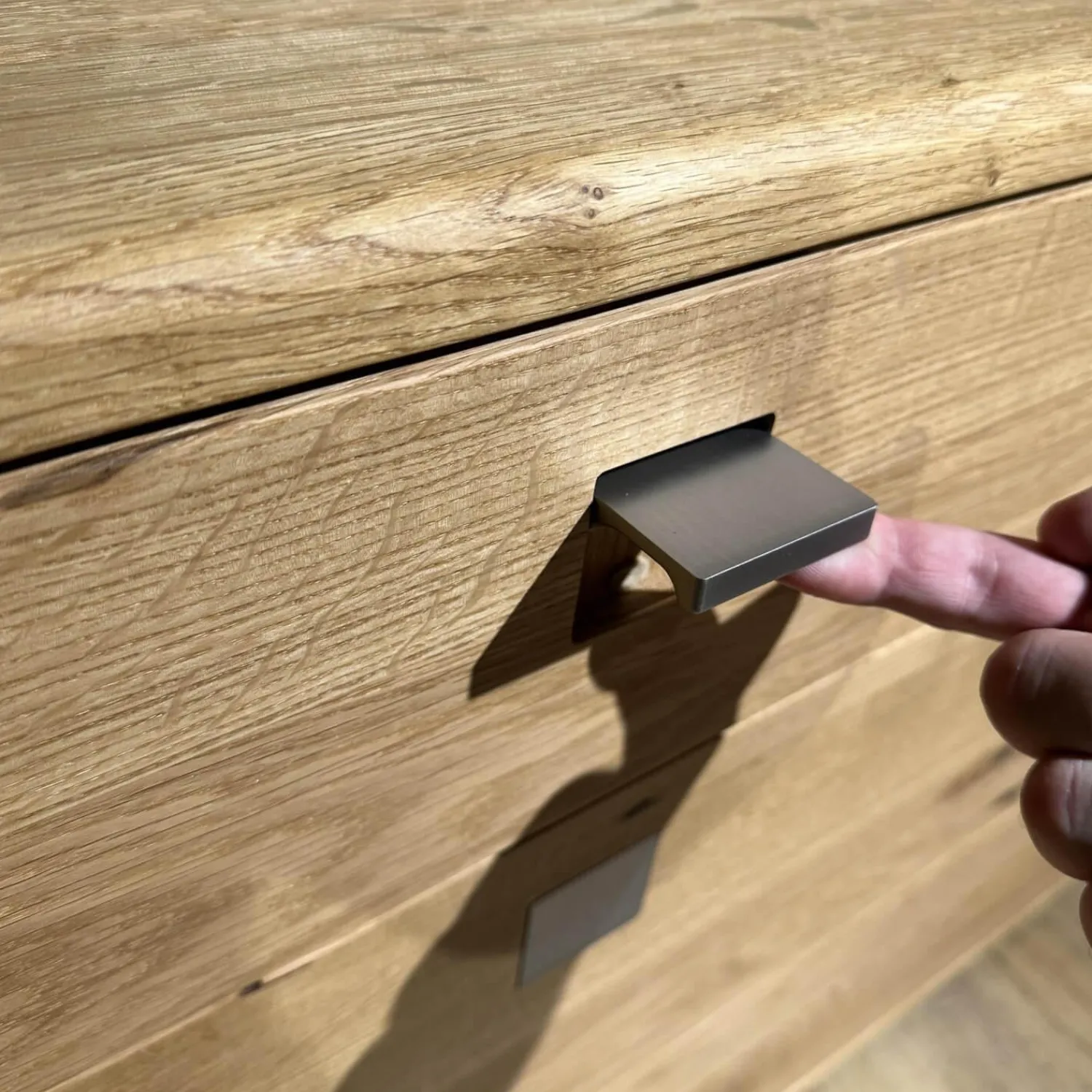 Team 7 Kommoden & Sideboards|Sideboard Nox 3 Eiche Wild Natur Geölt mit 3 Tandemladen Quadratgriff QE Edelstahl