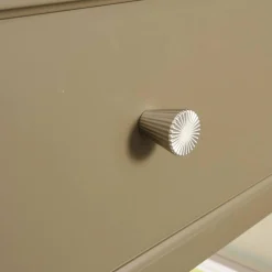 Cabinet Kommoden & Sideboards|Sideboard Pinato Mattlack Braun RAL Pianto Knoptgriffe Alusilber Glasböden