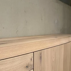 Anrei Kommoden & Sideboards|Sideboard Puro Wave Massivholz Eiche Weiß Geölt Rückwand Lichtgrau Lackiert Sideboard Puro Wave Massivholz Massivholz Eiche Weiß Geölt Rückwand Lichtgrau Lackiert