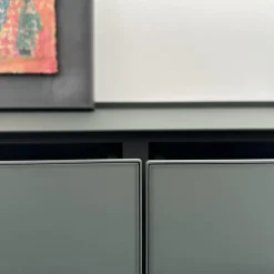 Rimadesio Kommoden & Sideboards|Sideboard Self Bold Glas Matt Verde Lichte 147 Grün Gestell Metall Verde Lichte 314 Grün Lackiert