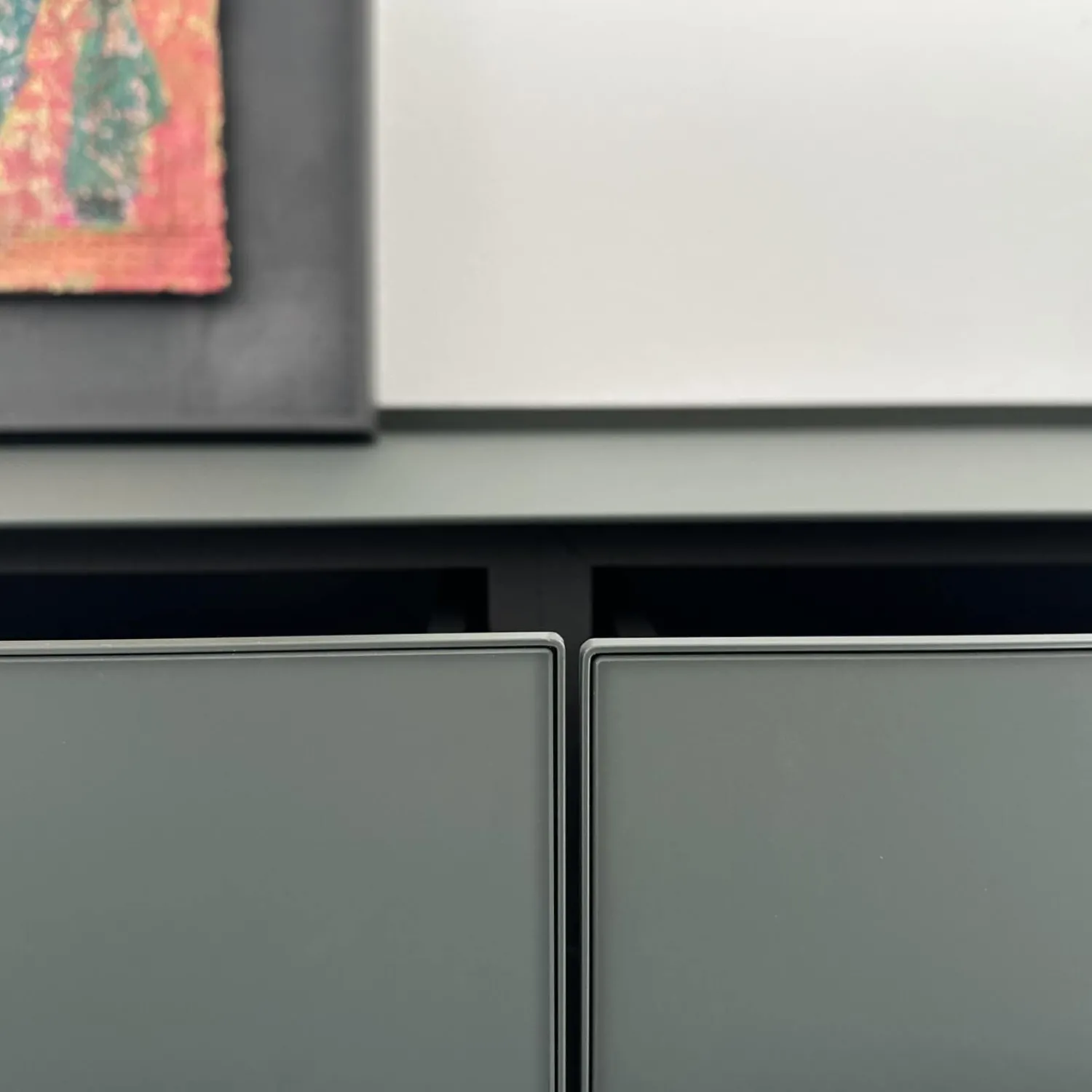 Rimadesio Kommoden & Sideboards|Sideboard Self Bold Glas Matt Verde Lichte 147 Grün Gestell Metall Verde Lichte 314 Grün Lackiert