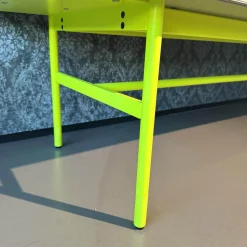 Kettnaker Kommoden & Sideboards|Sideboard Soma Beton Optik Grau Gestell Rundrohr Leuchtgelb Gelb Grün