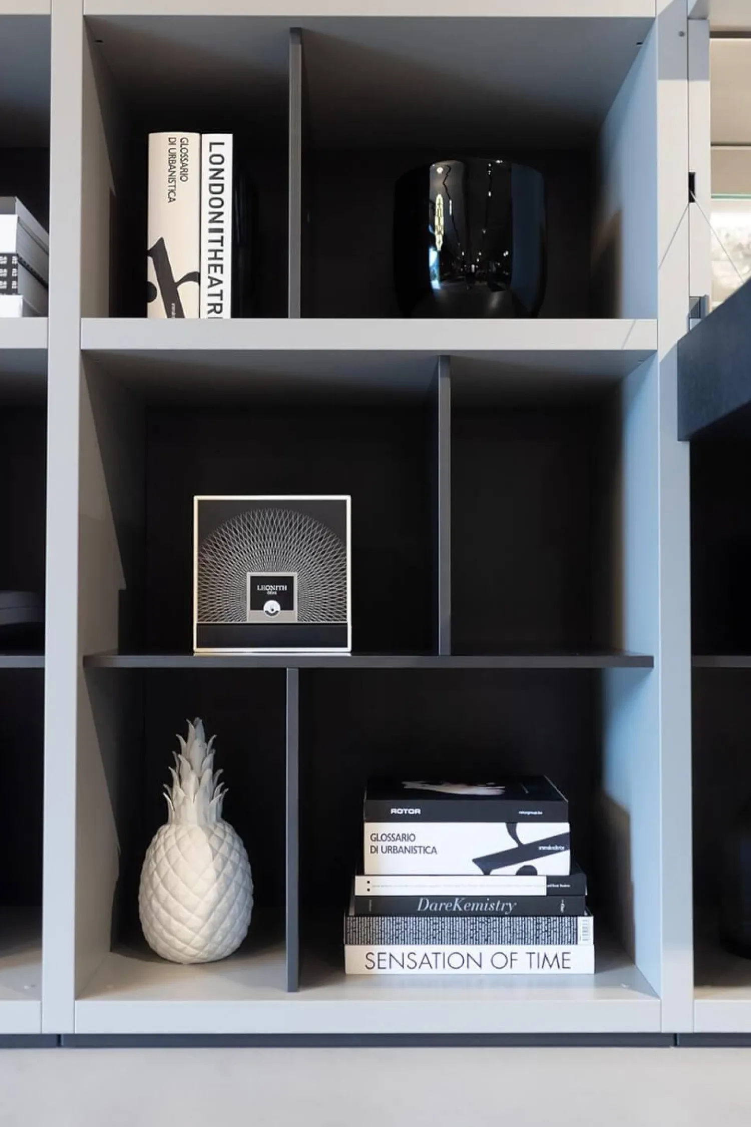 Poliform Wohnwände & Tv-Lowboards|Sideboard Wall System Korpus Lack Matt Arena Grau Rückwand Und Gittereinsätze Metallisch Lackiert Bronze