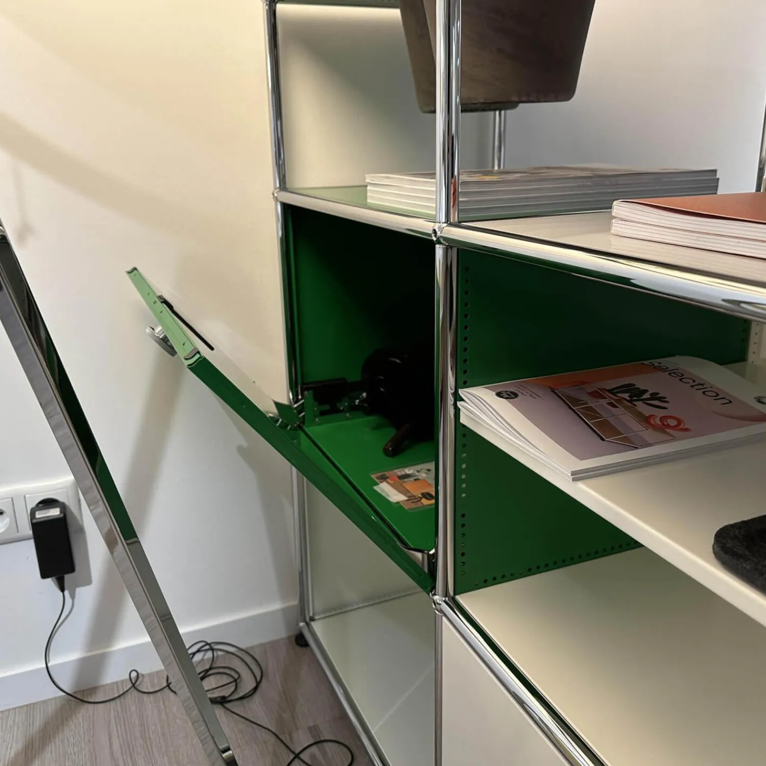 USM Haller Kommoden & Sideboards|Sideboard Weiß Grün mit Rollbox Grün