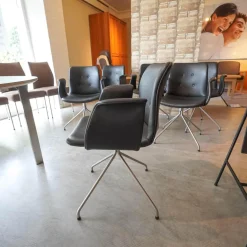 Bent Hansen Stuhlsets|Sitzgruppe Dreharmlehnstuhl Primum Bezug Schwarzes Leder Metallgestell Pulverbeschichtet