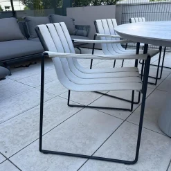 Royal Botania Essgruppen|Sitzgruppe Tisch Conix Ellipse Platte Beton Cement Grau Stuhl Strappy 55 Polster Natural Linen Beige Gestell Anthrazit