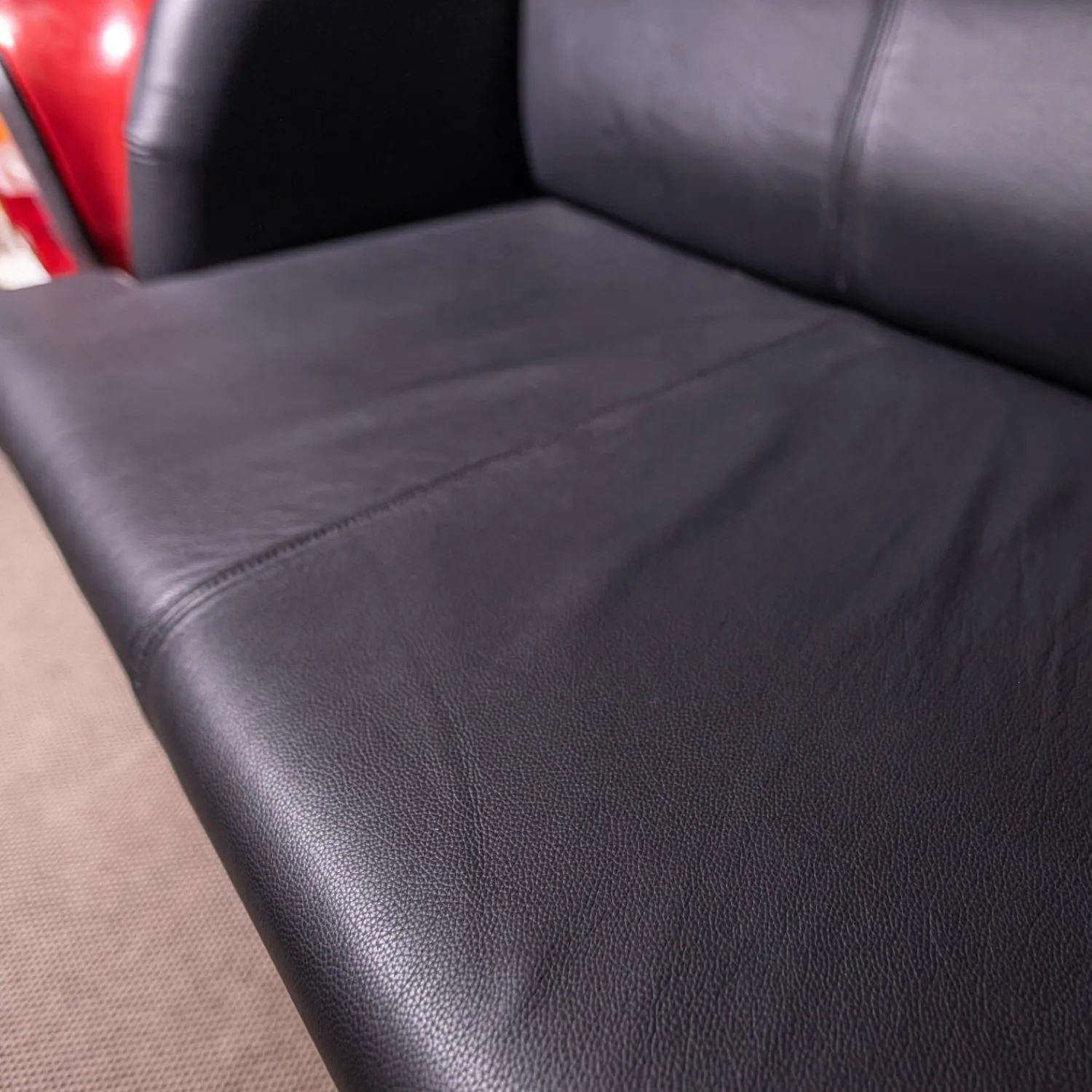 Eigene Herstellung 2-Sitzer-Sofas|Sofa 21689 Vintage Autoform Ambassador mit Scheinwerfern Leder/Metall schwarz-rot