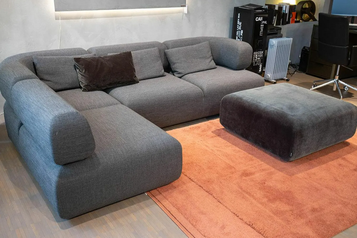 Brühl Ecksofas|Sofa All Together Stoff 4448-99 Grau Meliert Inklusive Hocker Stoff 4473-98 Dunkelgrau