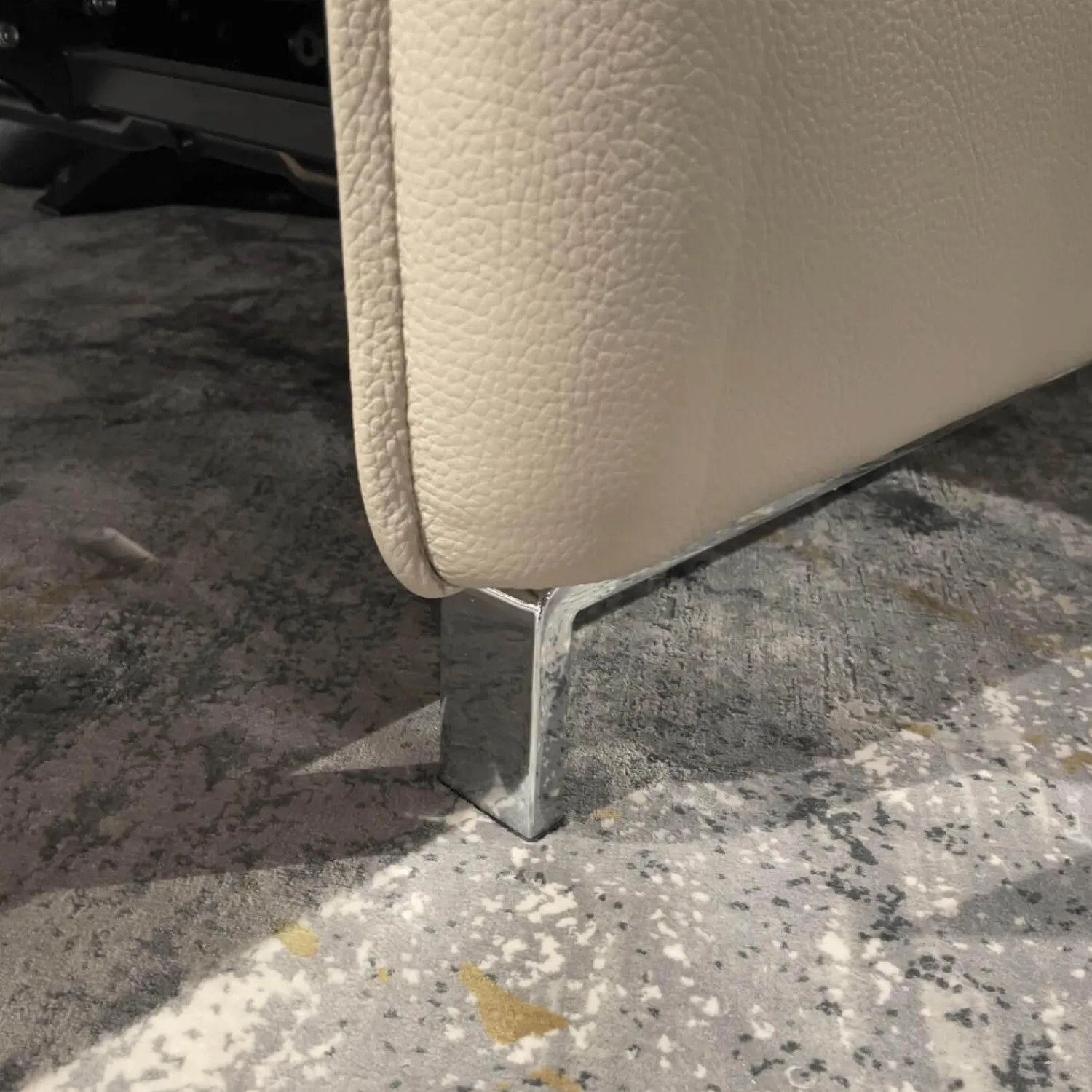 Erpo 2-Sitzer-Sofas|Sofa Avantgarde 965 Bezug Leder 43 210 Pearl Beige Kufe Hochglanz Mit Motorischer Sitz Und Rückenverstellung