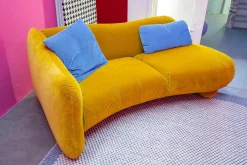 Brühl 2-Sitzer-Sofas|Sofa Bongo Bay Lounge Stoff 4473 0075 Currygelb mit 2 Kissen Hellblau