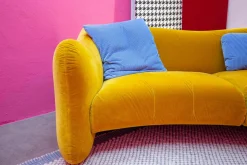 Brühl 2-Sitzer-Sofas|Sofa Bongo Bay Lounge Stoff 4473 0075 Currygelb mit 2 Kissen Hellblau