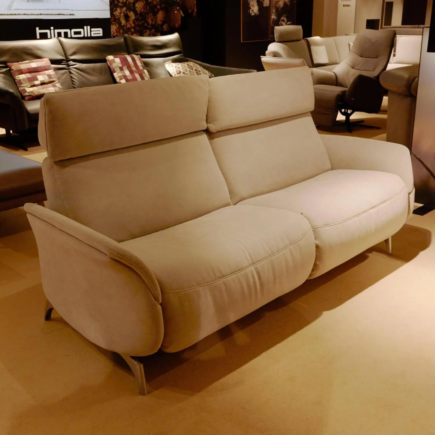 himolla 2-Sitzer-Sofas|Sofa Boston 4171 Stoff Novano Cloud Grau Metallfüße Edelstahloptik Kopfteil Höhenverstellbar Mit Lendenkissen