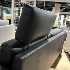 Rolf Benz 2-Sitzer-Sofas|Sofa Cara 009 In Leder 38.110 Verkehrschwarz Schwarz Niedriges Rückenkissen Sitzkomfort Classic Mit Kopfstütze Und Kissen