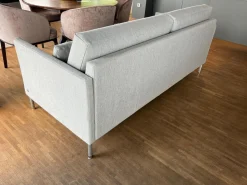 Rolf Benz 2-Sitzer-Sofas|Sofa Cara Bezug Stoff 14.113 Silbergrau Fuß Metallrundrohr Mattchrom Mit Filzgleitern