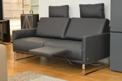 Rolf Benz 2-Sitzer-Sofas|Sofa Cara SB168 Leder 38.109 Graublau Kufe Glanzchrom mit Beinauflage