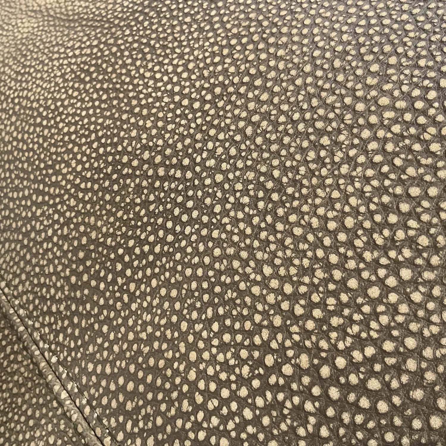 Cierre 3-Sitzer-Sofas|2-Sitzer-Sofas|Sofa Dolcevita Leder 4 Piumone Vintage Grigio Graubeige Gestell Metall Verchromt Schwarz