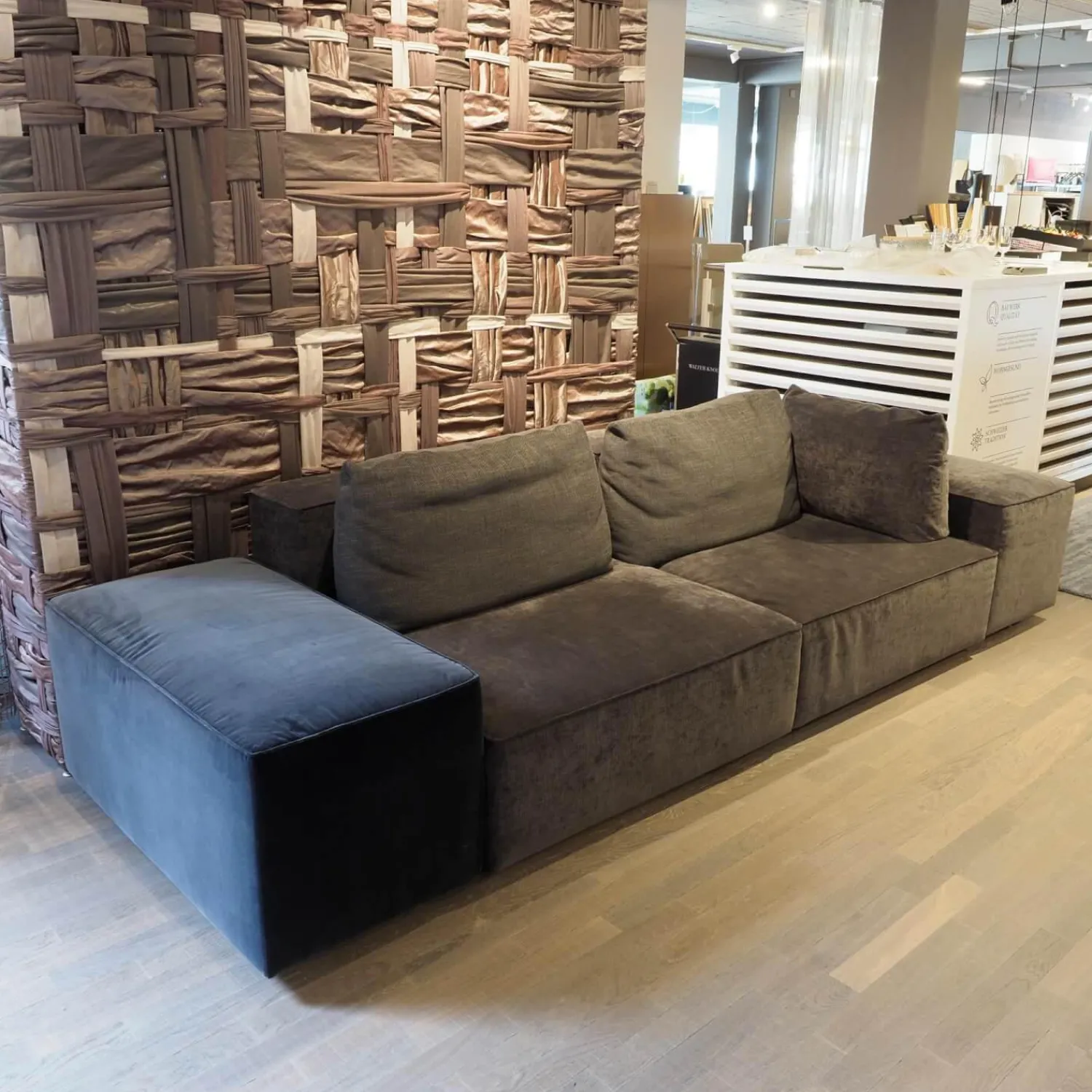 Montis 2-Sitzer-Sofas|Sofa Domino Inklusive Rollelement Hauptstoff Maple 192 Grau Fuß Kunststoff