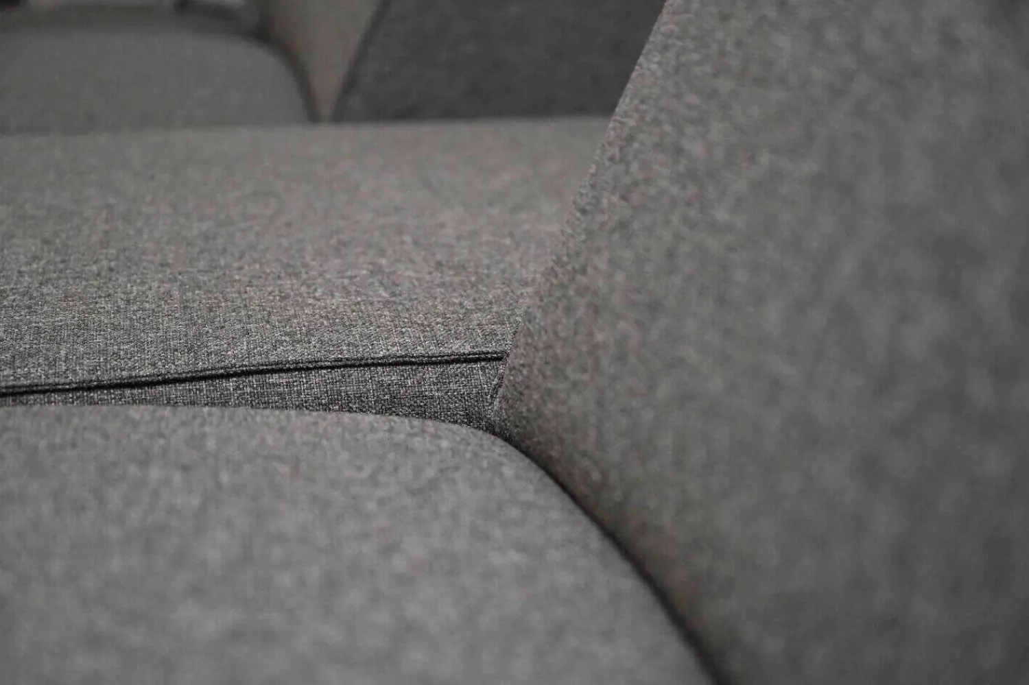 Cartel Living Ecksofas|Sofa Donovan Stoff Robin Anthrazit mit 2 Hockern