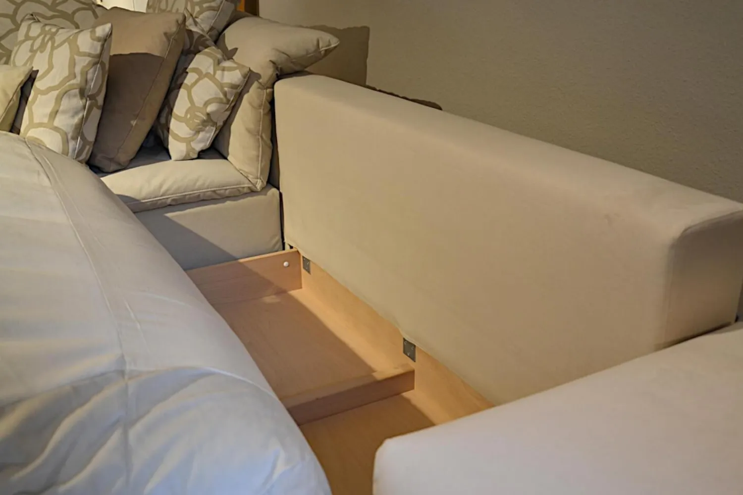 Signet Ecksofas|Sofa Isla Milan Stoff Hipo Natur Creme Schlaffunktion