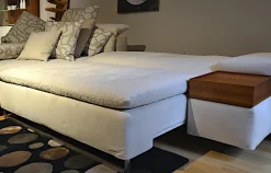 Signet Ecksofas|Sofa Isla Milan Stoff Hipo Natur Creme Schlaffunktion