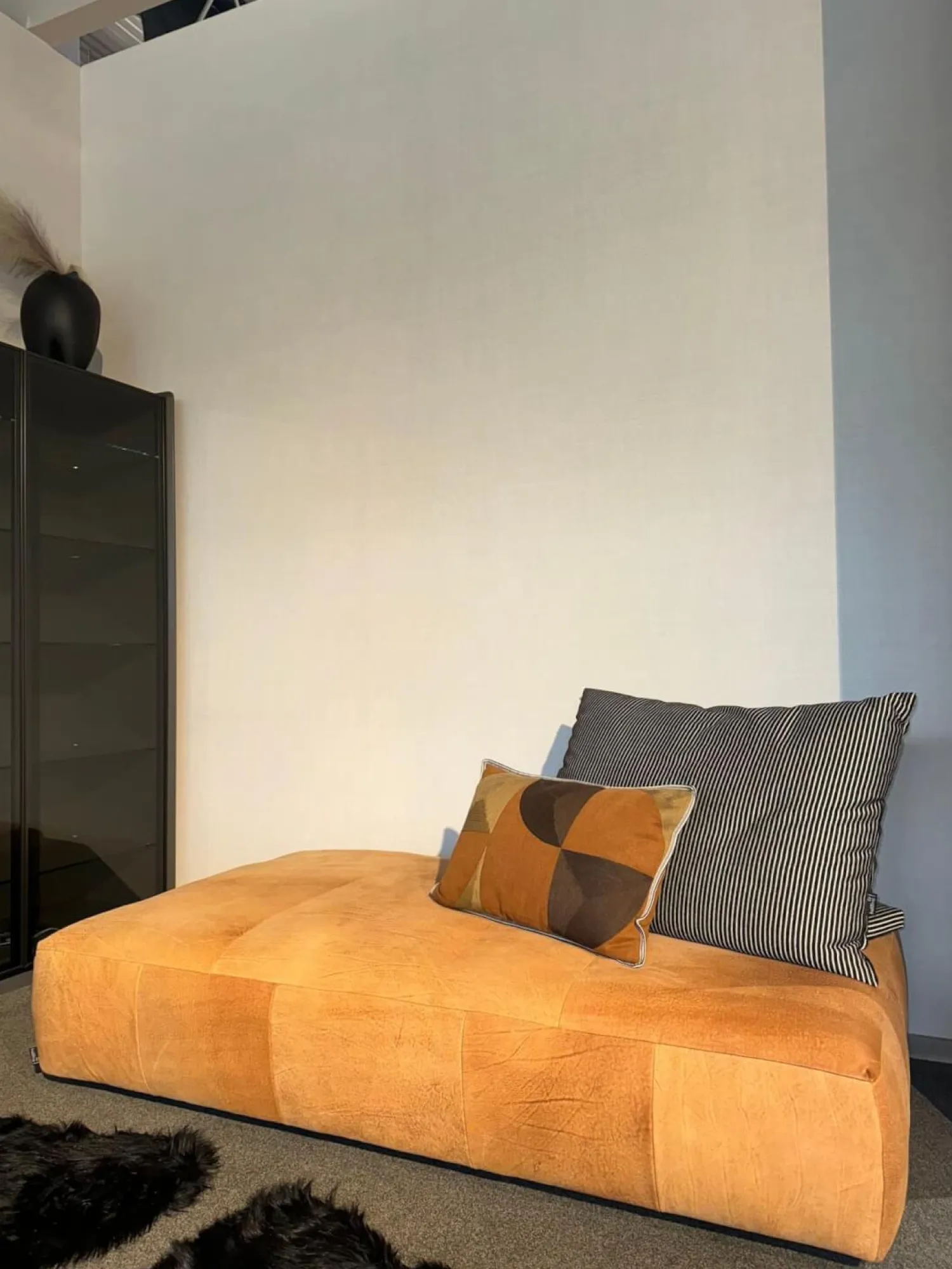 Bullfrog 2-Sitzer-Sofas|Sofa Iwan Leder Crazy Nubuk Tobacco 2510 26 Braun Füße Kunststoff Gleiter Inklusive Cushion Iwan Ohne Mehrfarbiges Kissen