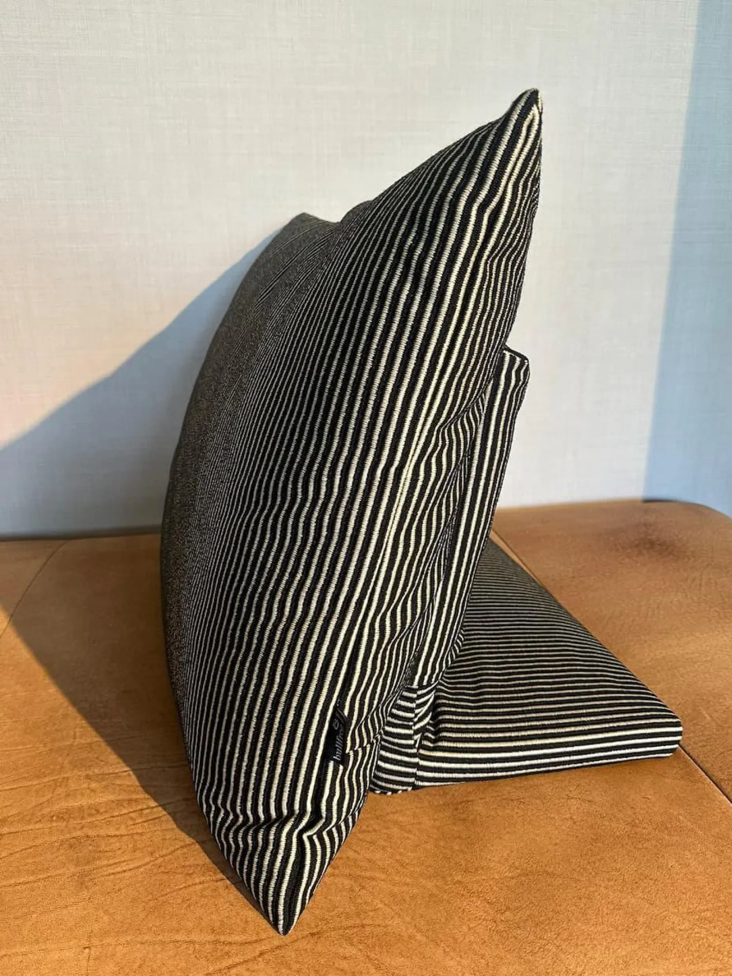 Bullfrog 2-Sitzer-Sofas|Sofa Iwan Leder Crazy Nubuk Tobacco 2510 26 Braun Füße Kunststoff Gleiter Inklusive Cushion Iwan Ohne Mehrfarbiges Kissen