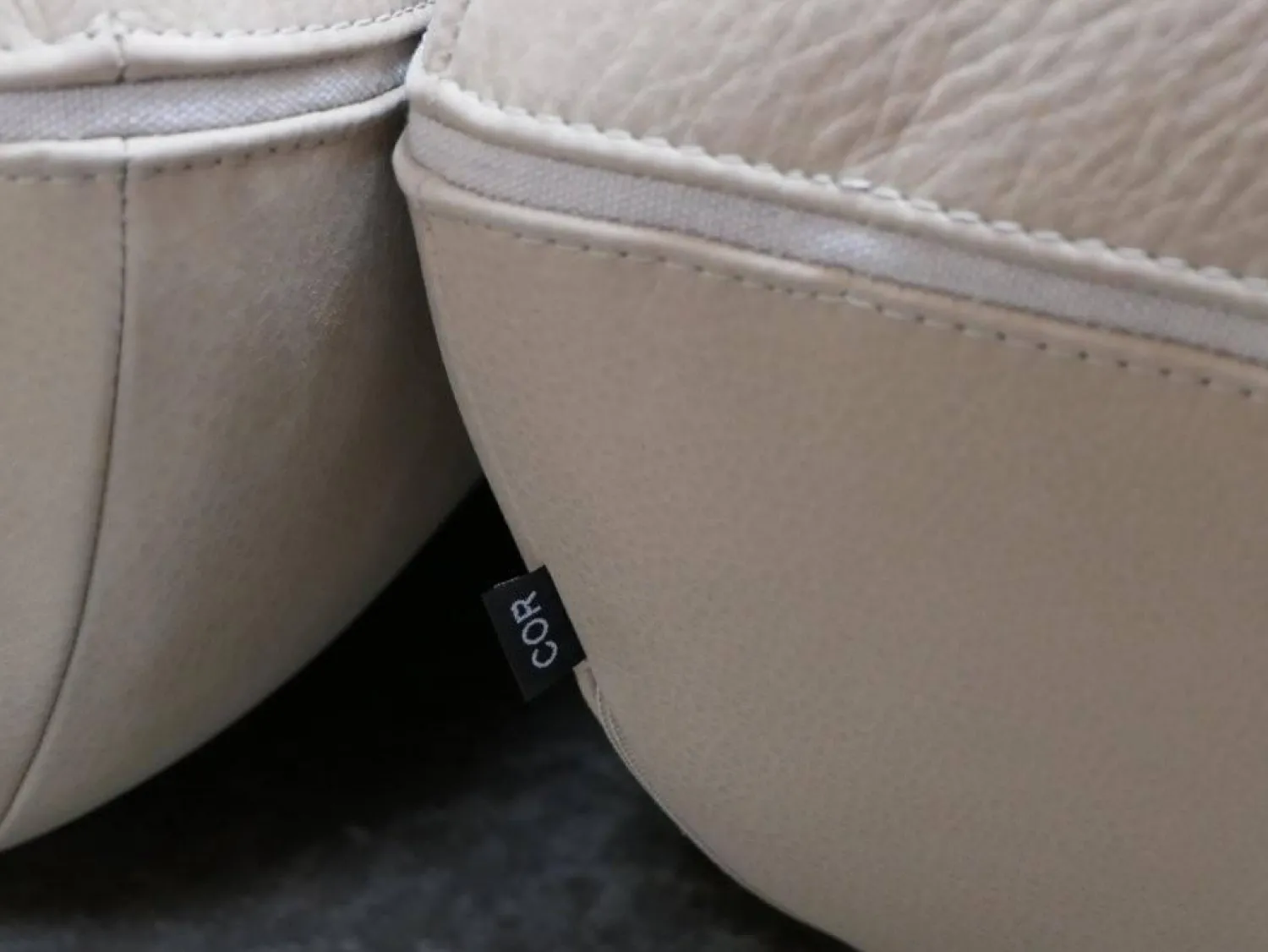 COR Ecksofas|Sofa Jalis 21 Leder 420 Sand Beige Nahtband 5090 Sand Beige Inklusive Hocker